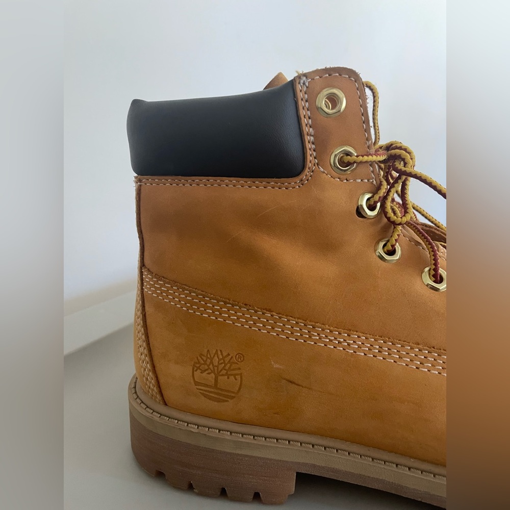 Timberland - Picture 2 of 7